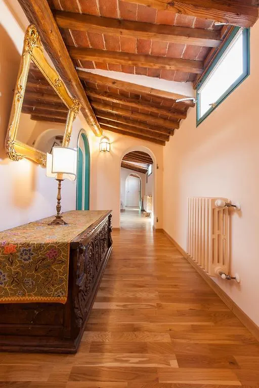 Apartment Appartamento Montebello Florenz